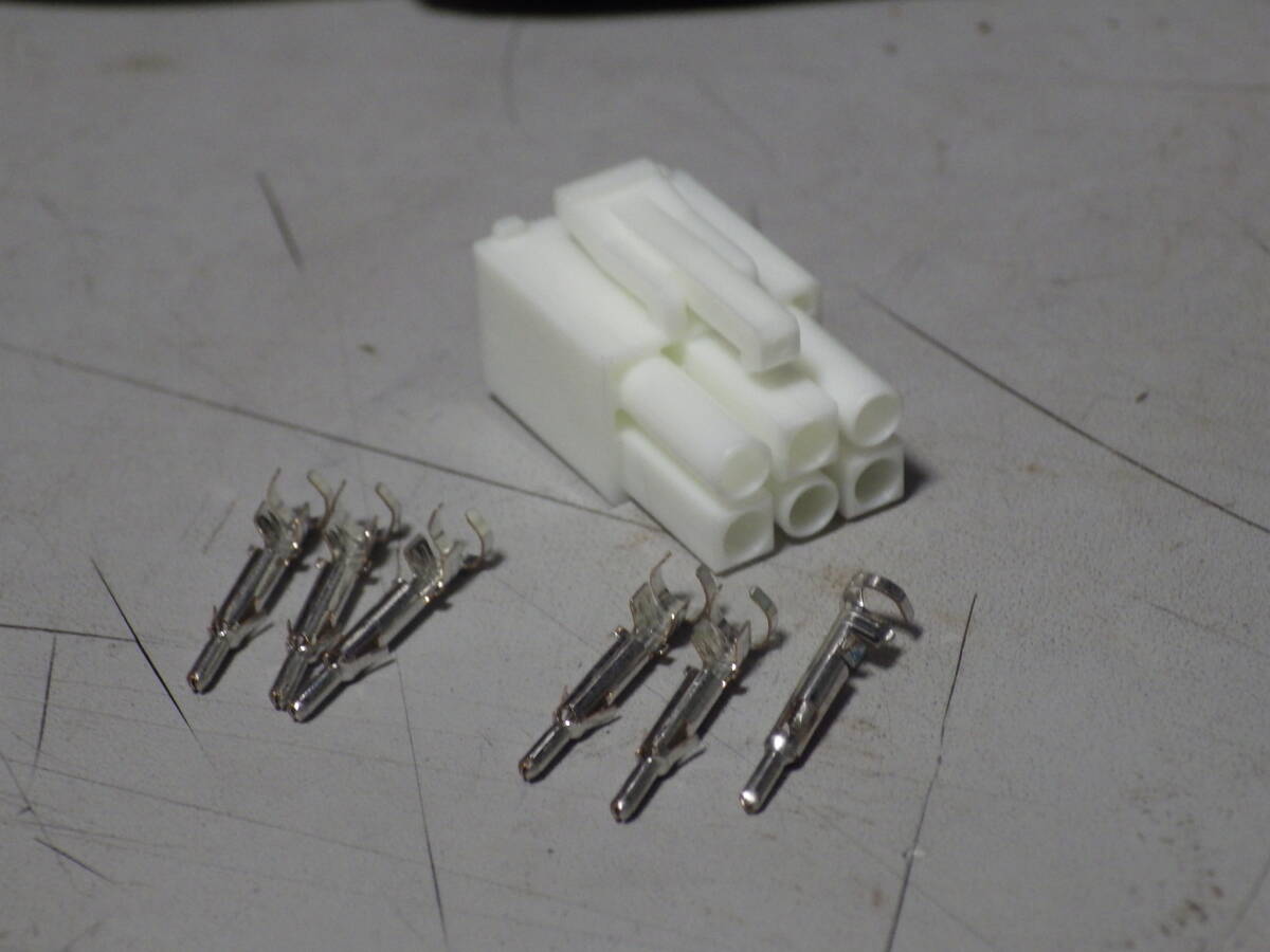 ヤエスG800-G2800DXA コントローラ側6Ｐコネクタ　新品 _画像1