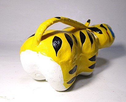 稀少 未使用★虎 張り子 寅 トラ 首振り張子 張子 とら 福トラ 信貴山張子 郷土玩具 伝統工芸品 縁起物 長さ11.8cm★博多張子虎 大阪張子_画像5