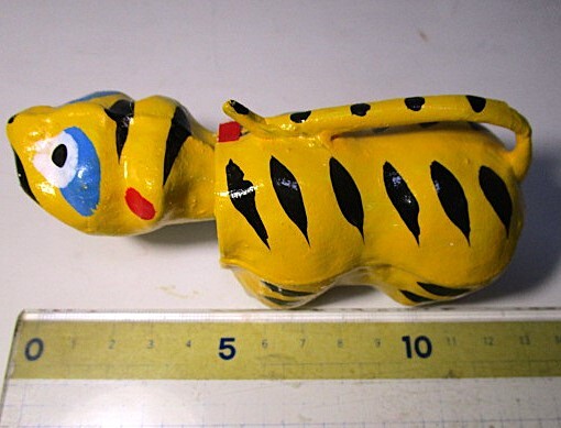 稀少 未使用★虎 張り子 寅 トラ 首振り張子 張子 とら 福トラ 信貴山張子 郷土玩具 伝統工芸品 縁起物 長さ11.8cm★博多張子虎 大阪張子_画像4