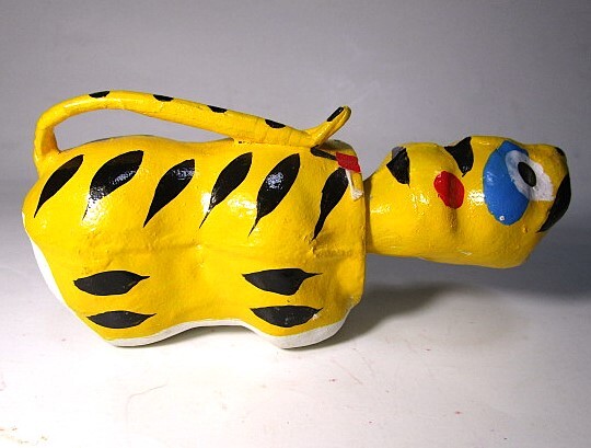 稀少 未使用★虎 張り子 寅 トラ 首振り張子 張子 とら 福トラ 信貴山張子 郷土玩具 伝統工芸品 縁起物 長さ11.8cm★博多張子虎 大阪張子_画像2