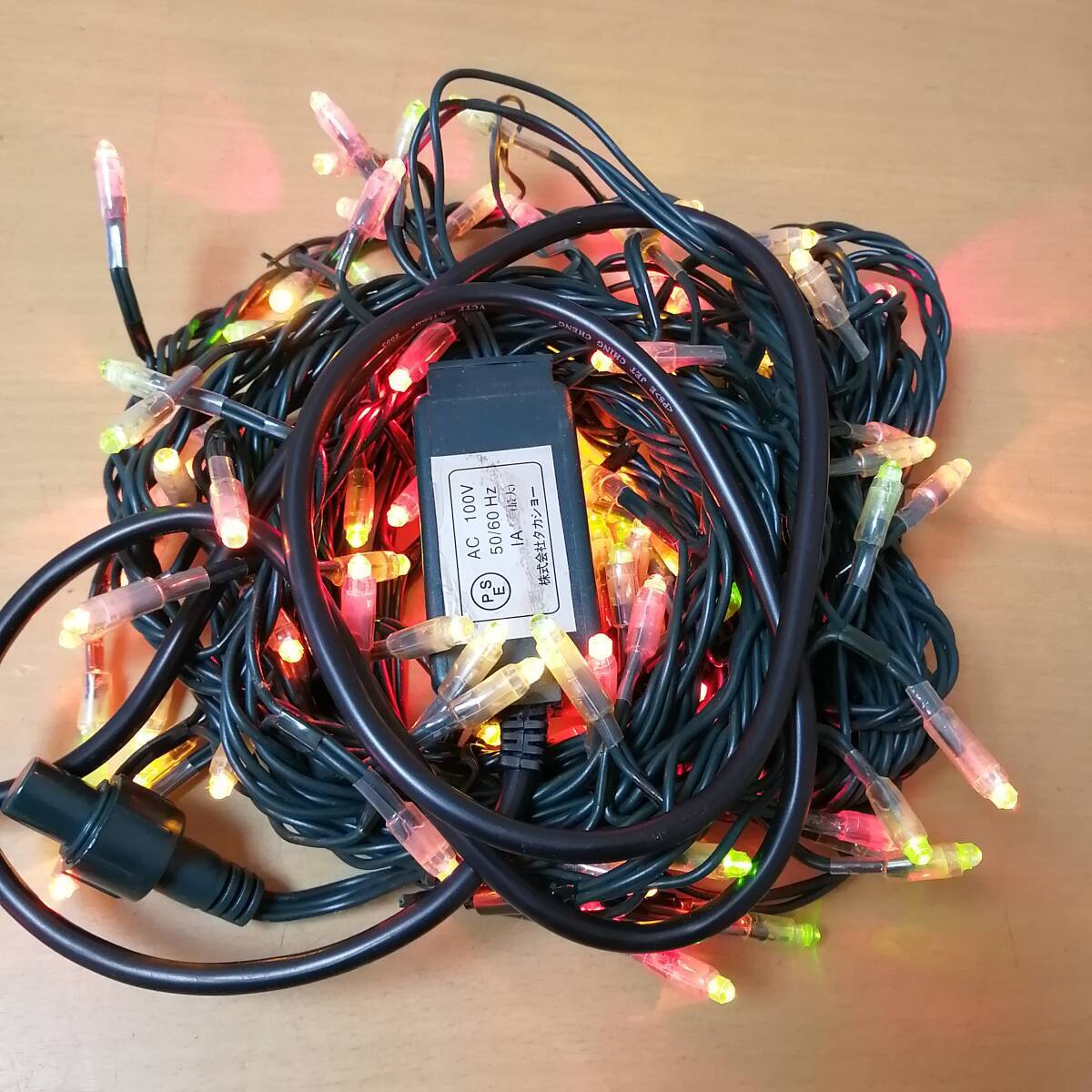 ●25102322　LED STARDUST LED-S100MD 100球 防雨構造 屋外対応 赤黄青緑 8パターン 5m(全長11.5m) イルミネーション 飾り付け クリスマス_画像3