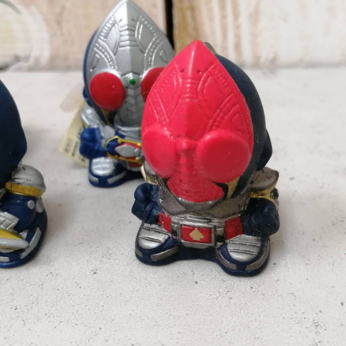 〇25111909　仮面ライダーブレイド　キャラクター人形　ミニフィギュア　3種6個セット　縁日　すくい人形　バンプレスト_画像2