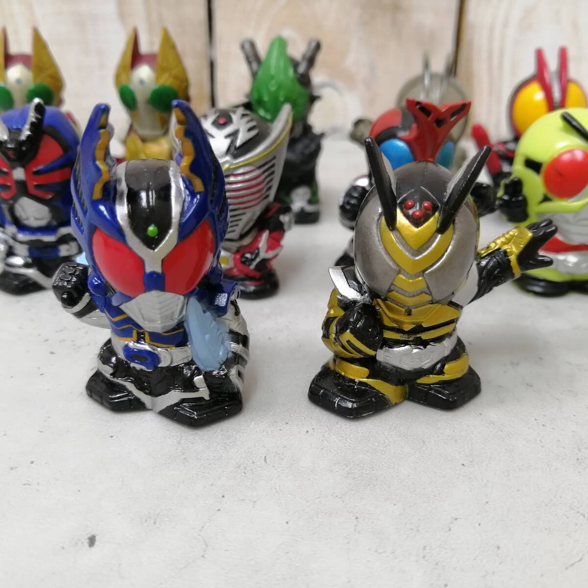 〇25111913 仮面ライダー 指人形 11個セット 仮面ライダーキッズ ソフビ人形 いろいろ まとめて_画像2