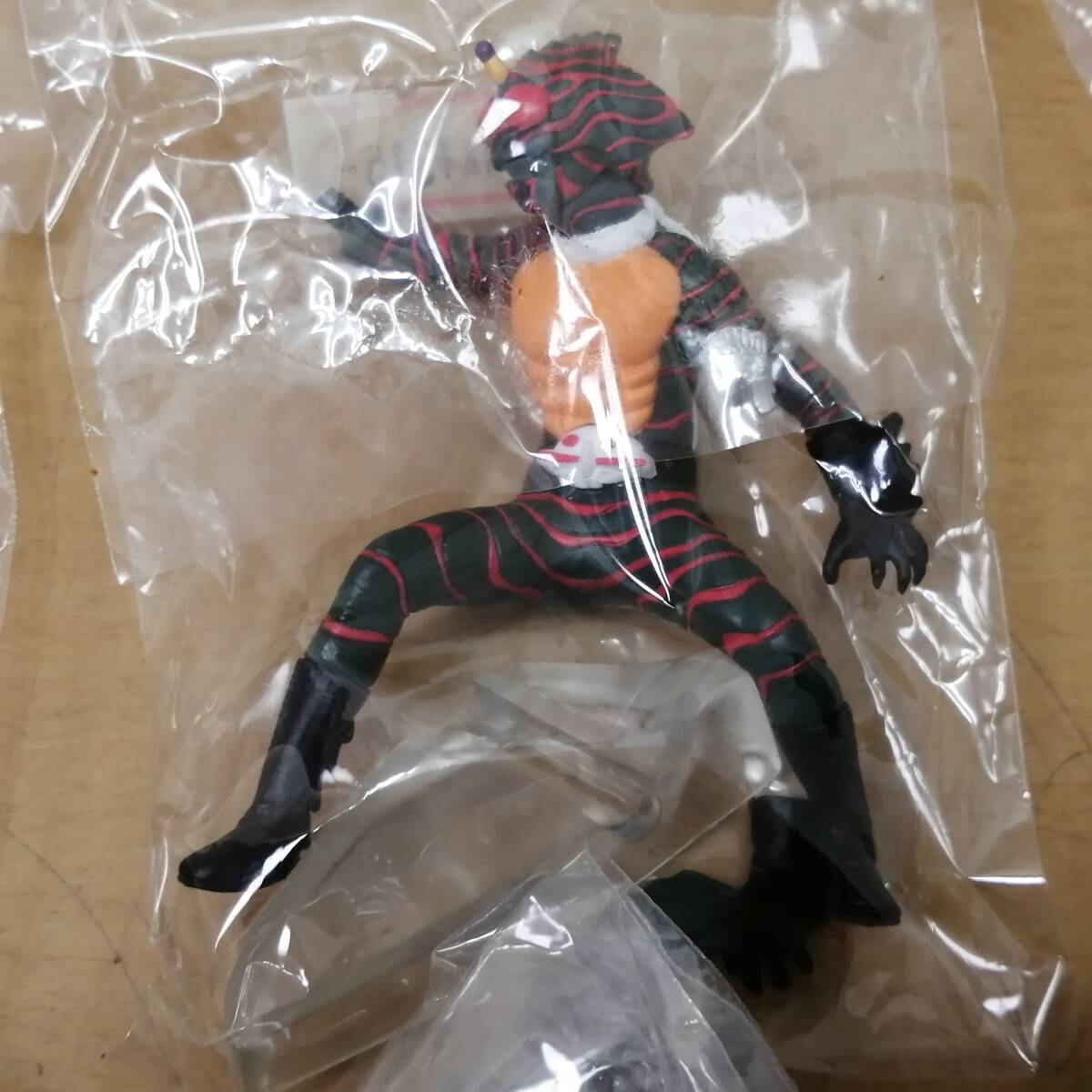 ◎25111916　仮面ライダー　フィギュア　ミニサイズ　10種　ガシャポン　未組立　いろいろ　まとめて　ジャンク　現状_画像3