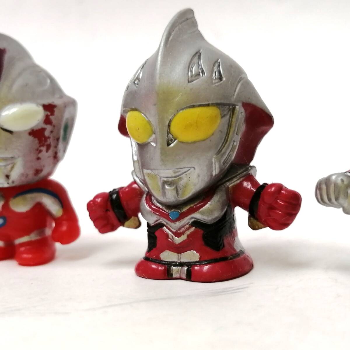 〇25112104　ウルトラマン　ミニフィギュア　4種セット　高さ約3.5cm　チビサイズ　円谷プロ_画像3