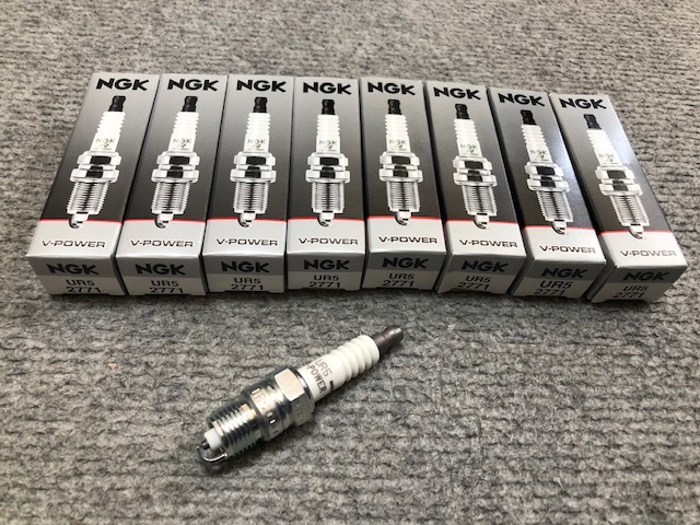 NGK　Vスパークプラグ　キャデラックブロアム　カプリス　SBC　３５０　３０５_画像1