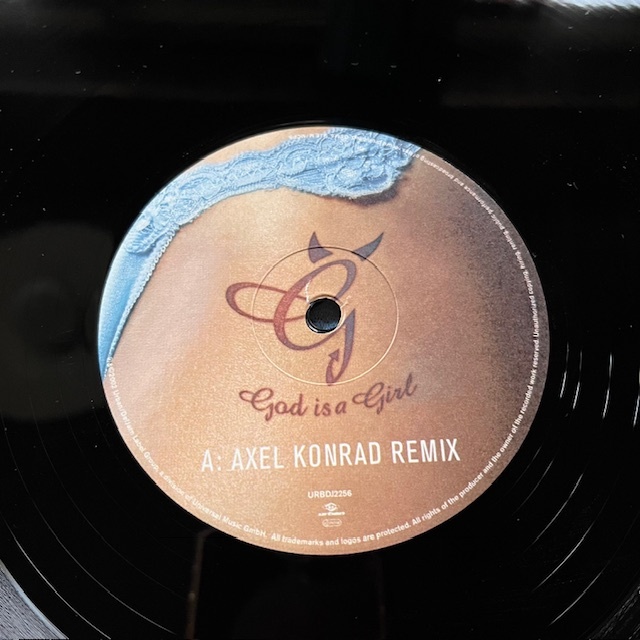 2枚セット！激レア秘宝盤！エロジャケ！特に青パンツREMIXESは超レアです！独 ORIG. / GROOVE COVERAGE『GOD IS A GIRL』CHEESECAKE _画像6