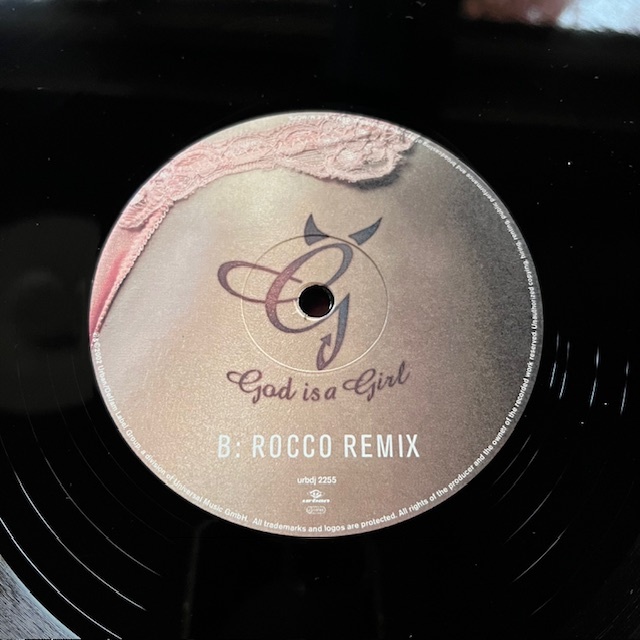 2枚セット！激レア秘宝盤！エロジャケ！特に青パンツREMIXESは超レアです！独 ORIG. / GROOVE COVERAGE『GOD IS A GIRL』CHEESECAKE _画像9