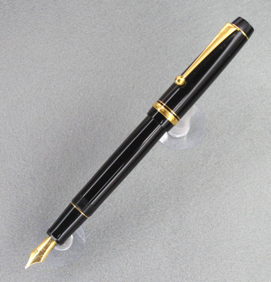珍品！ ベスト型　古い カスタム74　ミュージックニブ　パイロット 万年筆　☆送料無料☆　1993年　PILOT CUSTOM74　簡易洗浄済み / (2-1)_画像2
