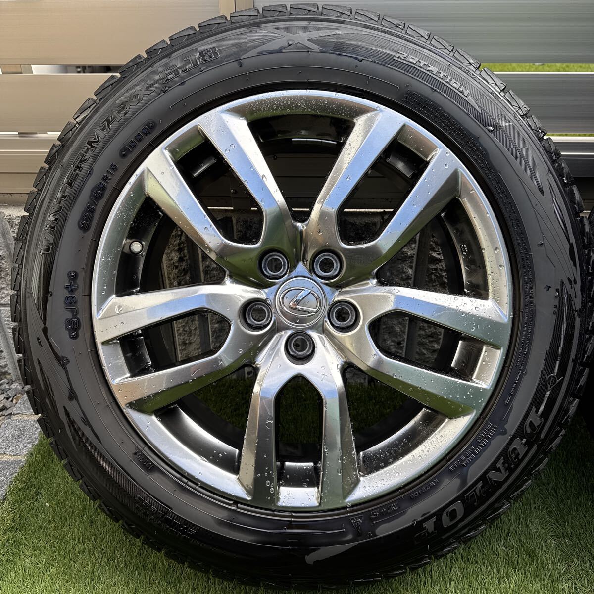 ダンロップ★スタッドレス★ホイール付き★225/60R18★114.3★5穴★レクサスNX純正★ハリアー・RAV4など流用_画像1