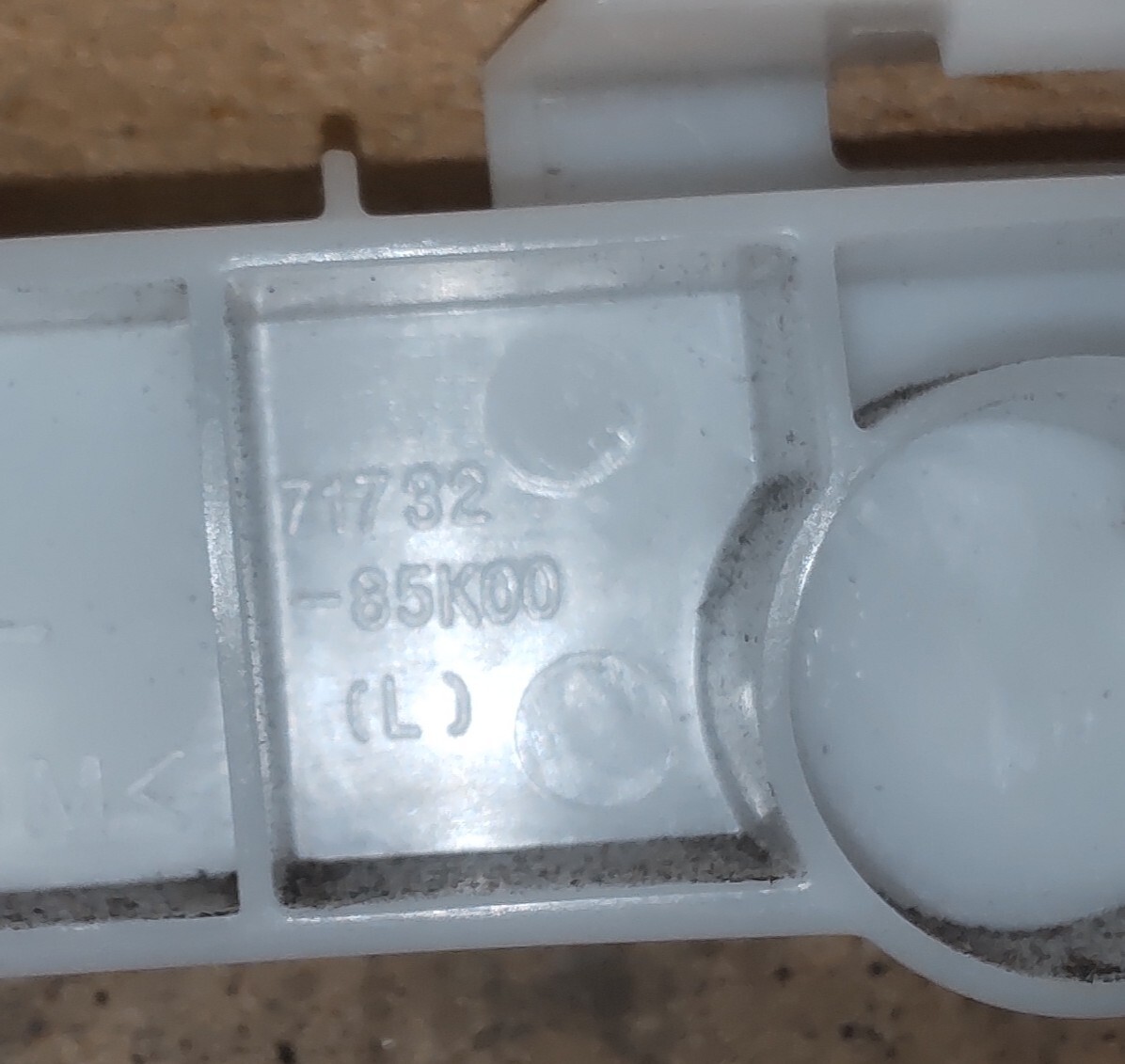 左右 フロントバンパーサイドホルダー スズキ アルト ラパン HE22S H24/1 16173 0003 71731-85K00 71732-85K00 中古_画像8
