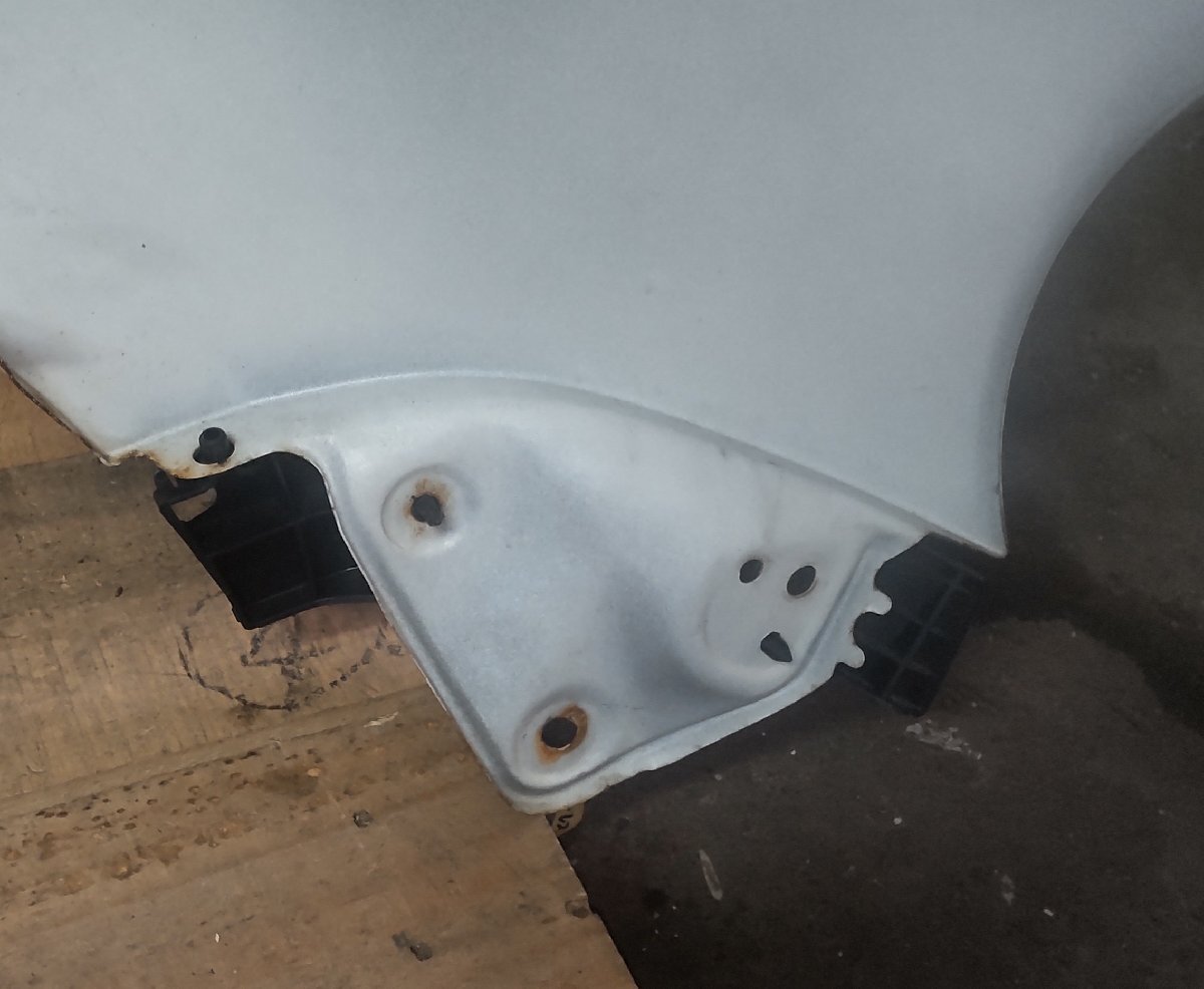 左 フェンダー ダイハツ ムーブ ラテ L560S H16/11 12563 0001 W16 53812-B2150-000 サポート付 中古_画像8