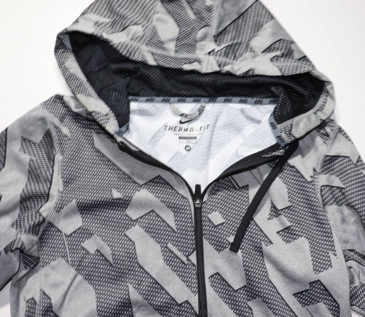 ナイキ▲ジップアップ▲スウェットパーカー▲グレー▲サイズM_画像2