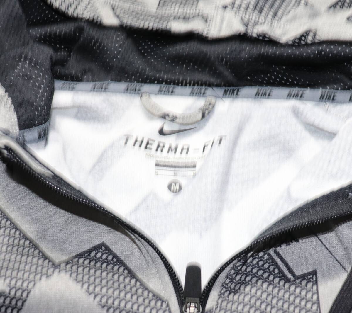 ナイキ▲ジップアップ▲スウェットパーカー▲グレー▲サイズM_画像8