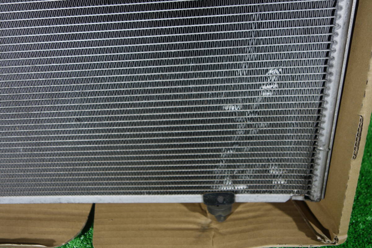 21312　ZRR70 ヴォクシー / ノア 純正 コンデンサー　圧漏れなし_画像5