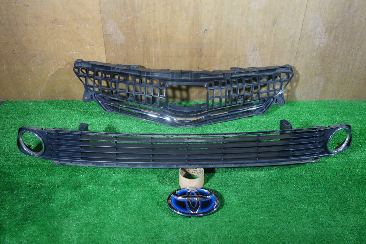 21314　軽傷 ZVW40 前期 プリウスα 純正 グリル + ロアグリル　53101-47010_画像1