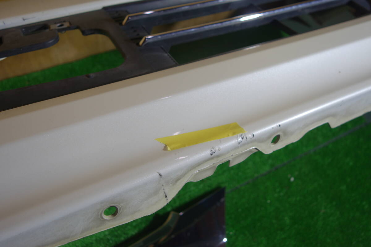 21385　JF1 / JF2　N-BOXカスタム　フロントバンパー ＋上下グリル　NH624P パール 71101-TY0-N000_画像3