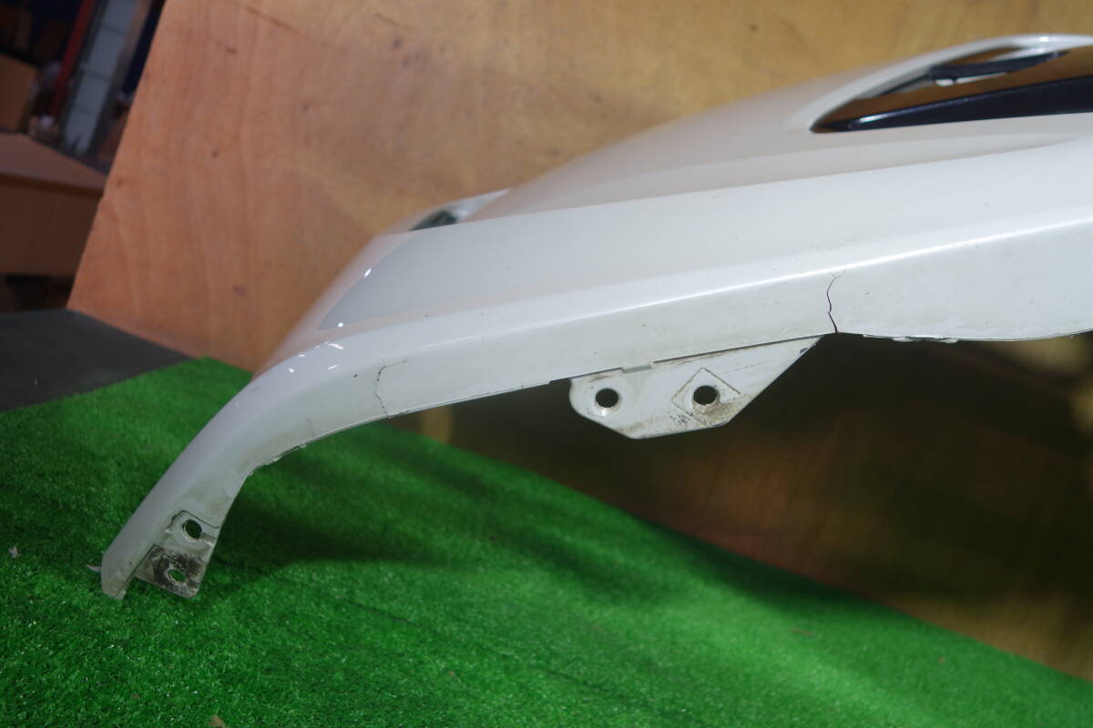 21390 ACR50W 後期 4型(最終型) エスティマ フロントバンパー ロアグリル付き 070 パール 52119-28K30_画像9