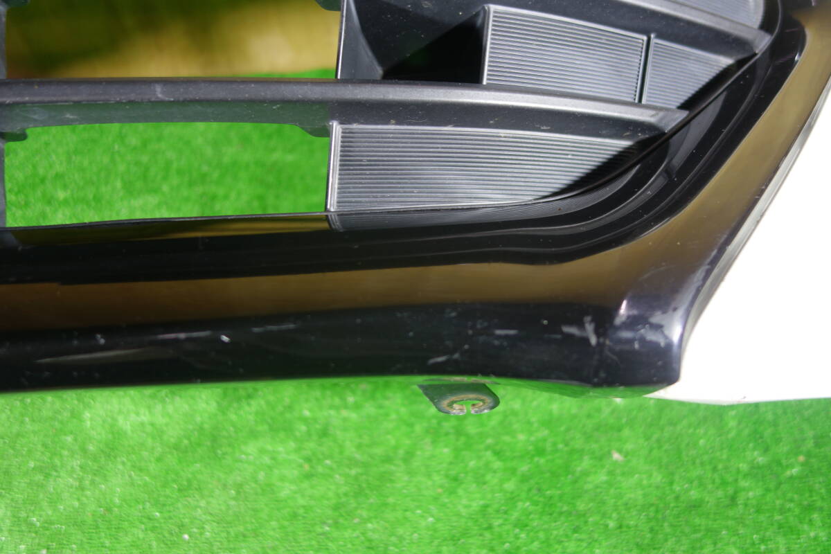 21390 ACR50W 後期 4型(最終型) エスティマ フロントバンパー ロアグリル付き 070 パール 52119-28K30_画像5