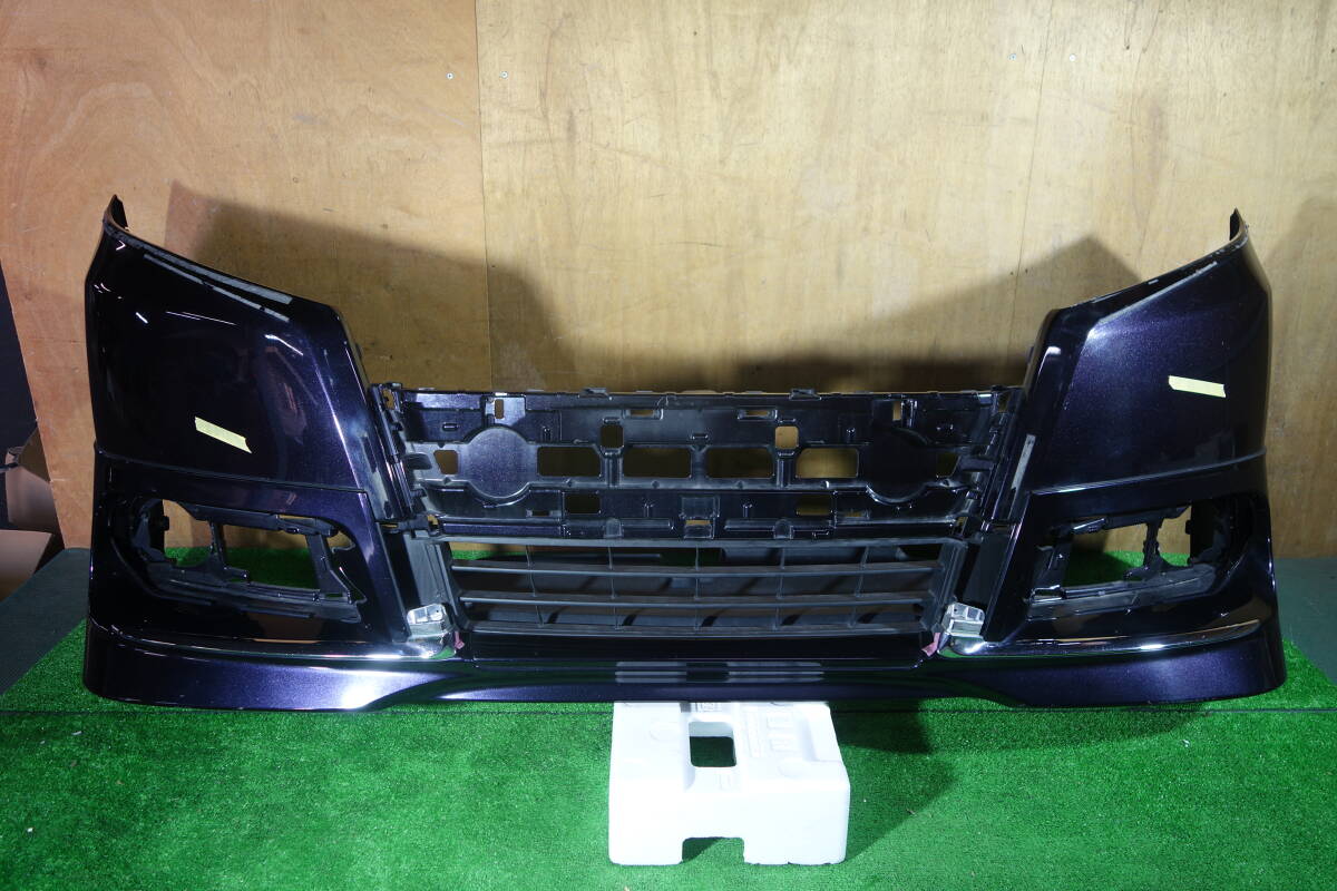 21393　ZRR80G 前期 エスクァイア フロントバンパー ＋ ＯＰスポイラー 220 黒紫　52119-28G70_画像1