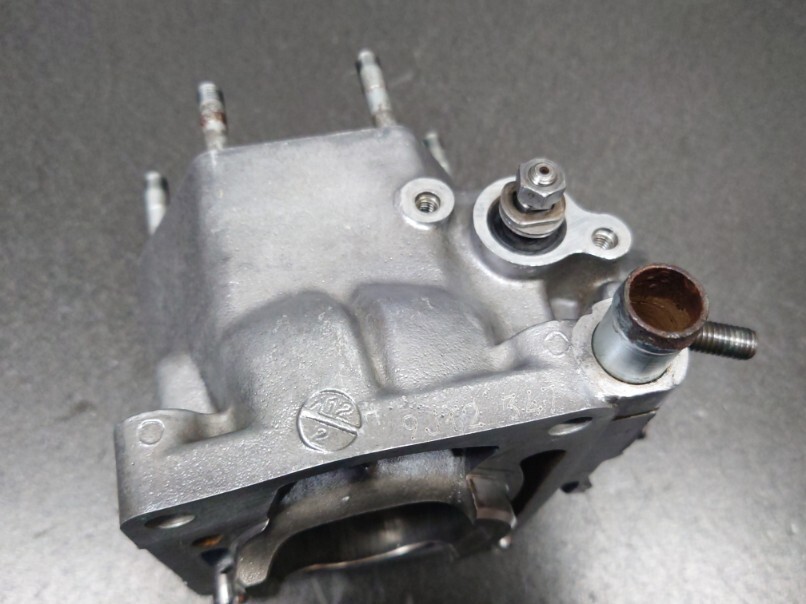 NSR250RK 89年HRC F3レーサー純正 美品 腰上シリンダー ピストン ASSYリアバンク エンジン部品RCバルブ排気デバイスNSR250 MC18 MC21 RS250_画像7