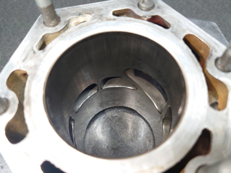 NSR250RK 89年HRC F3レーサー純正 美品 腰上シリンダー ピストン ASSYリアバンク エンジン部品RCバルブ排気デバイスNSR250 MC18 MC21 RS250_画像10