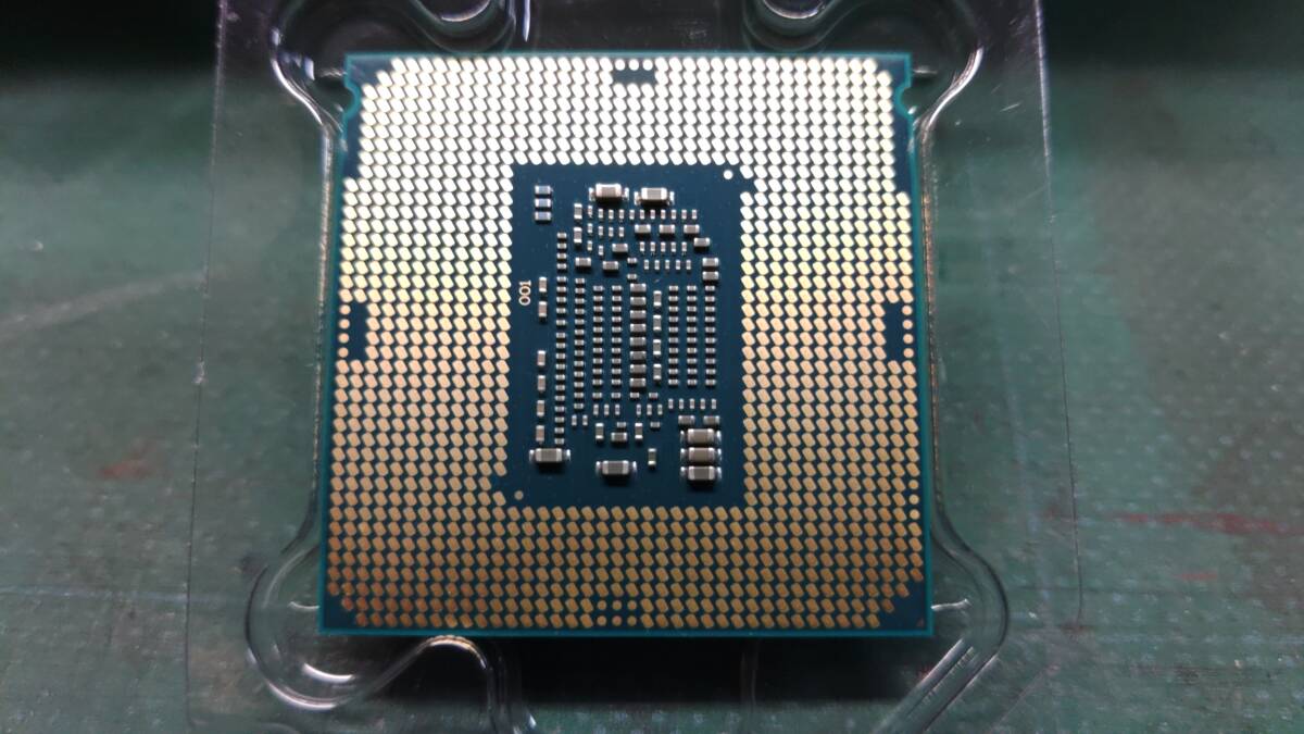 【送料無料】第8世代CPU intel CORE i5-8500 i5-8400 i3-8100 LGA1151 現状品 3個セット_画像9