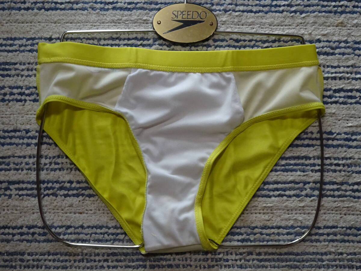 233 さわやかなデザインのスイムビキニパンツ SizeS イエロー×サイド・スポーツロゴ 新品_画像4