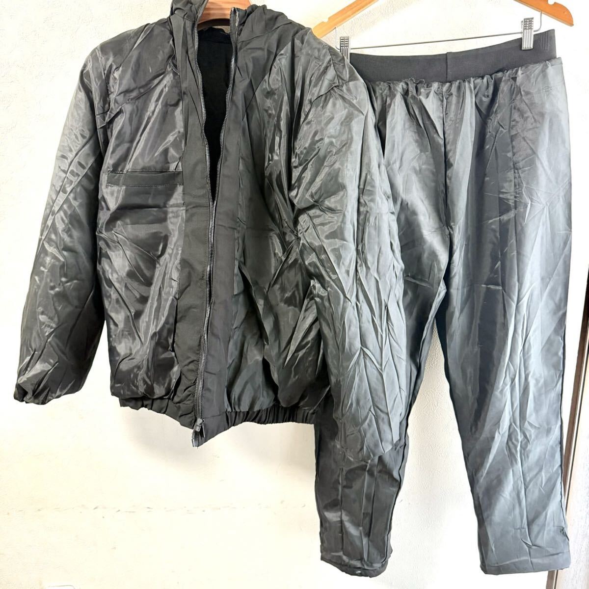 中綿上下 メンズ レディース セットアップ上下 ダウン風 極暖 防寒 保温 蓄熱 ジャージ上下 ブラック 2XL_画像9