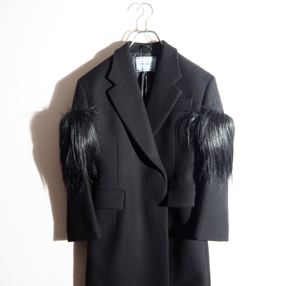 R3585P VPRADA Prada V 22AW с мехом melt n шерсть Пальто Честерфилд черный 40S /. коза мех шерстяное пальто чёрный осень-зима mks