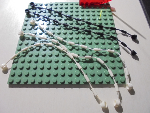 エンドスタッドとクライミンググリップ付きストリング（２１L同色）スタッドとグリップバターン付き_画像1