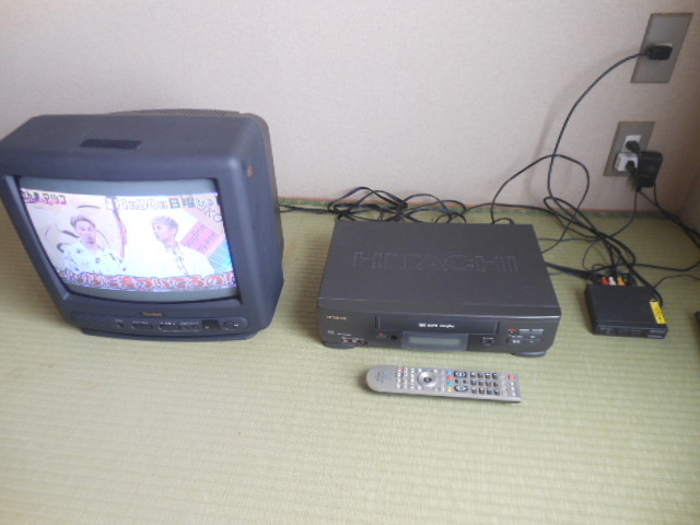 日立　VHSビデオデッキ VT-KF4G HiFiステレオ　動作確認済み　　HITACHI_画像1