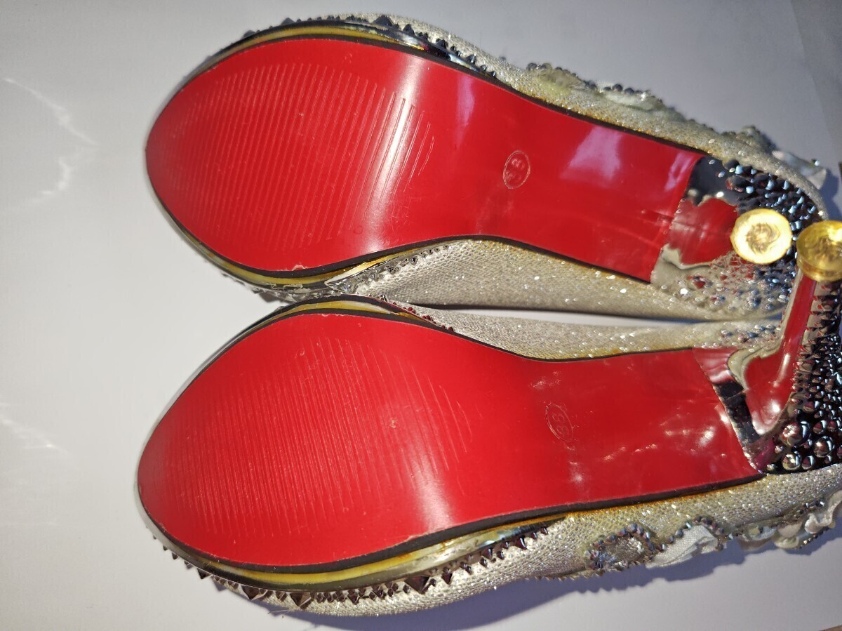 パンプス/ハイヒール/ピンヒール/ウェディングシューズ/ブライダル/キャバ☆サイズ38☆ホワイト/シルバー/ラメ/キラキラ/ビジュー_画像6