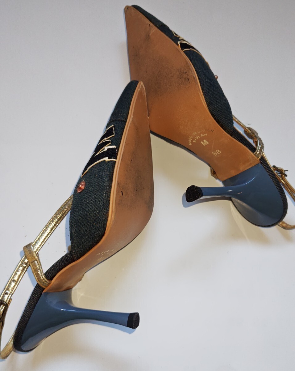 ジェリービーンズjelly beans☆ゴールドのアンクルストラップ付ハイヒールパンプス/ピンヒール☆Mサイズ☆濃紺デニム生地/M文字アップリケ_画像4