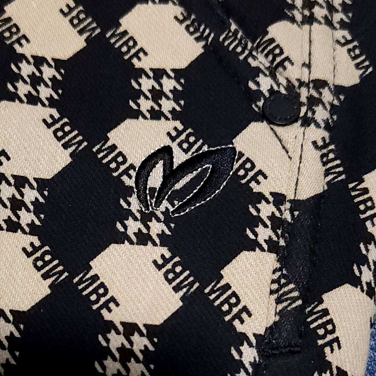 正規品　新品　PEARLY GATES　パーリーゲイツ　マスターバニー　メンズ　裏起毛5ポケットパンツ　モノグラム柄　防寒　ベージュ　size4(M)_画像5