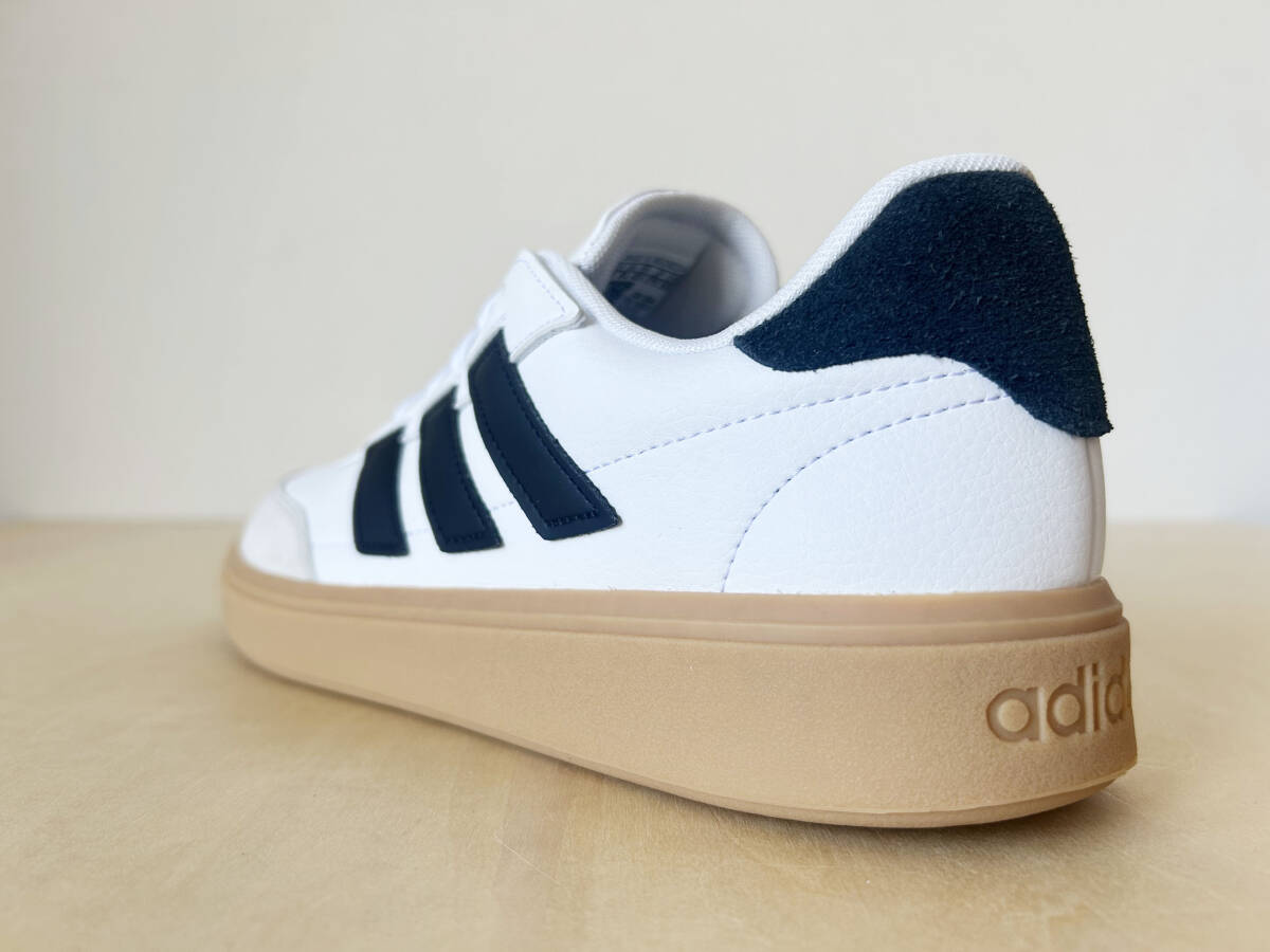 [1 иен новый товар ]27cm Adidas пальто блок M adidas COURTBLOCK M WHITE/BLACK/GUM US9/27cm JS4116