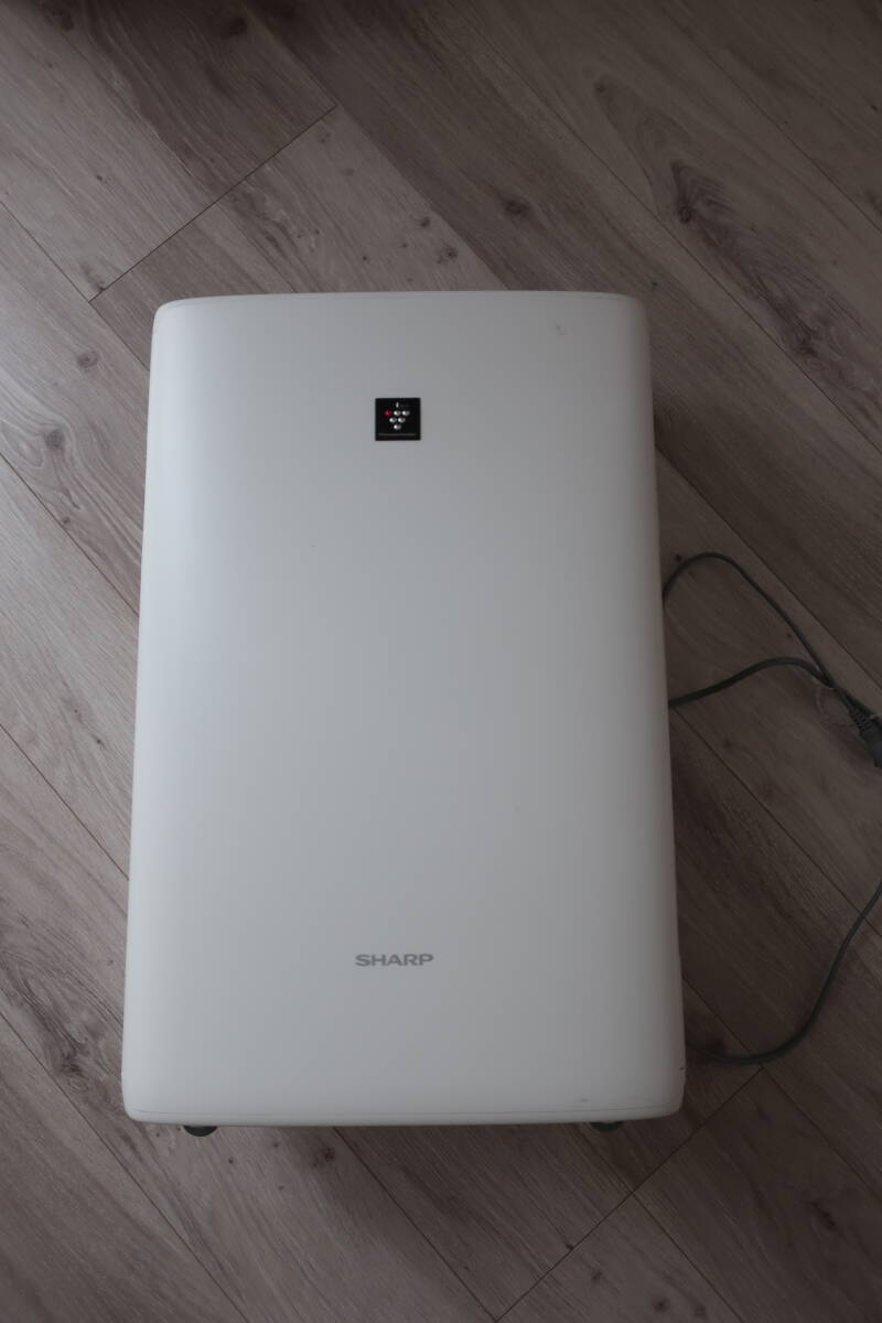 シャープ SHARP : 加湿空気清浄機 KI-PS50-W プラズマクラスター25000 空気清浄23畳 ホワイトタンク容量約2.7L/加湿量600mL_画像2