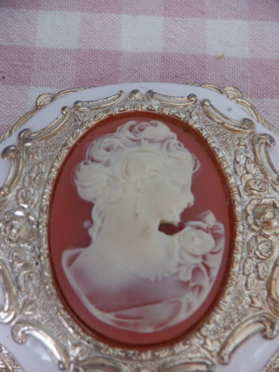 E10[ драгоценнный камень коробка. крышка камея. скульптура музыкальная шкатулка имеется утиль запад античный . орнамент товар ]~ шарнир повреждение поэтому, крышка часть только 