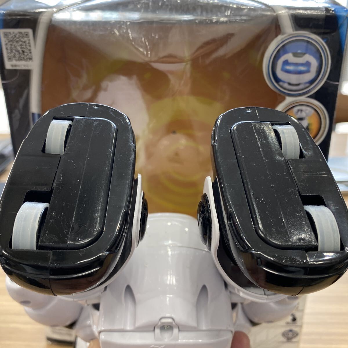 【中古保管品】トップエース社製 おしゃべり ダンス ロボット ROBOACE ロボエース 赤外線RCロボエース 二足歩行 ラジコン_画像8
