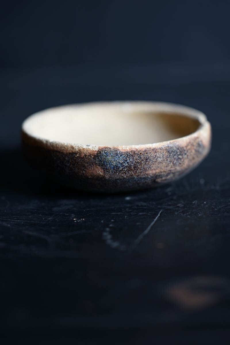 [ departure . специальный выпуск ] персик гора - Edo первый период Mino металлический .... крышка видеть установить чашечка для сакэ flat чашечка для сакэ sake кубок departure . товар .. рука 