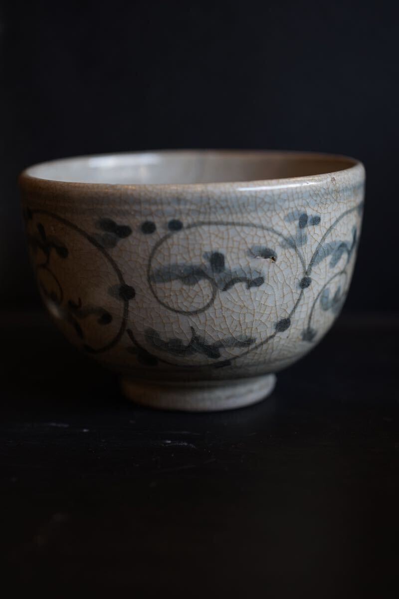 [ departure . специальный выпуск ] Edo средний период Karatsu серия дерево . обжиг в печи первый период Imari . называется . дерево . чашка чайная посуда departure . товар .. рука departure ...