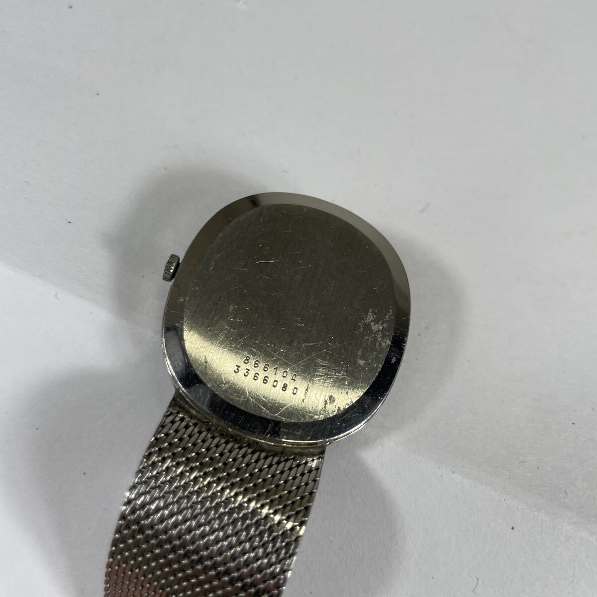 2502EL1299 UNIVERSAL GENEVE WHITE -SHADOW универсальный june-b белый Shadow самозаводящиеся часы AT наручные часы ремень оторван, отходит есть работа текущее состояние товар