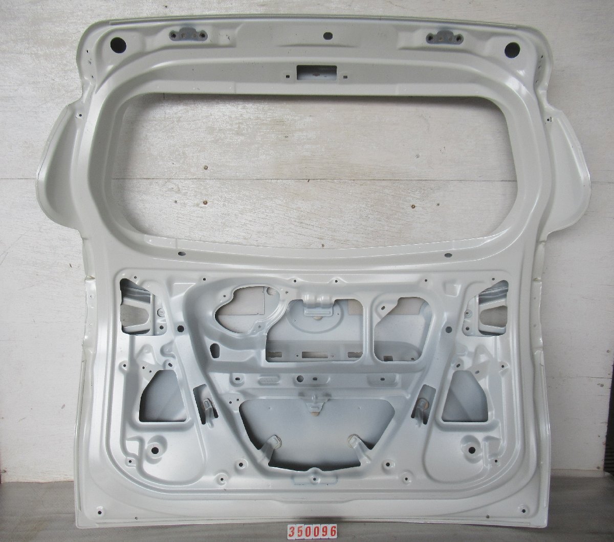 K.350096◇NSP170G/NSP172G/NCP175G/NHP170G【070】シエンタ/ハイブリッド 純正 リアゲート/バックドア 67005-52E60◇1A-8_画像7