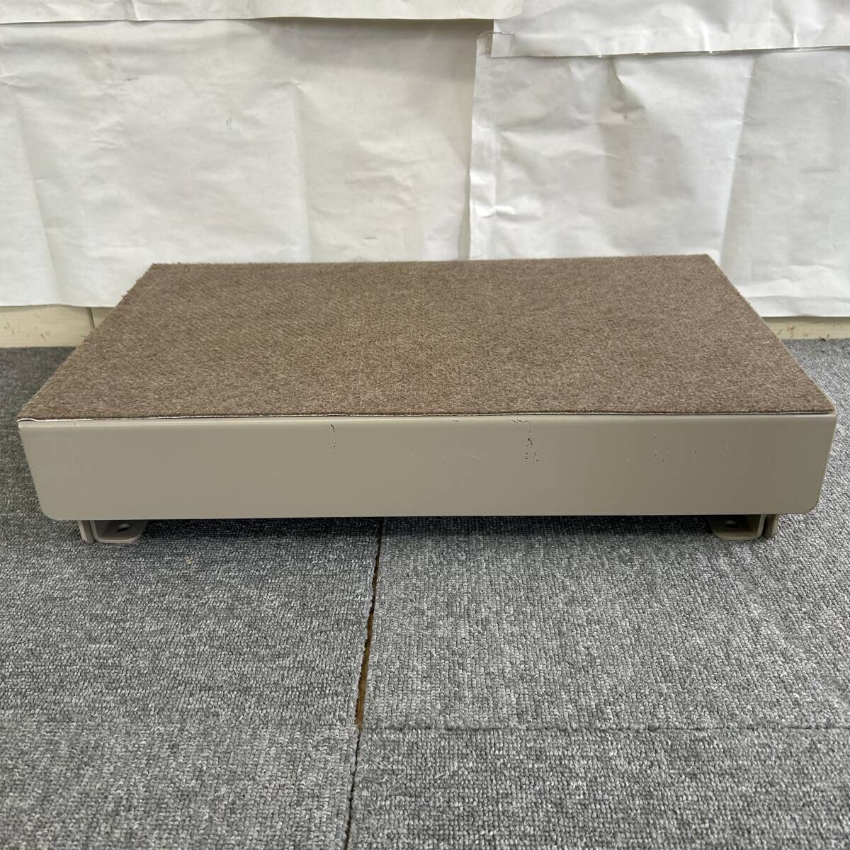 送料無料【中古スッテップ台】玄関用自在手すりツインディ 踏み台のみ 4段階調節 ねじ類セット 段差 上がりかまち 手すり 11-13_画像9