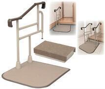 送料無料【中古スッテップ台】玄関用自在手すりツインディ 踏み台のみ 4段階調節 ねじ類セット 段差 上がりかまち 手すり 11-13_画像1