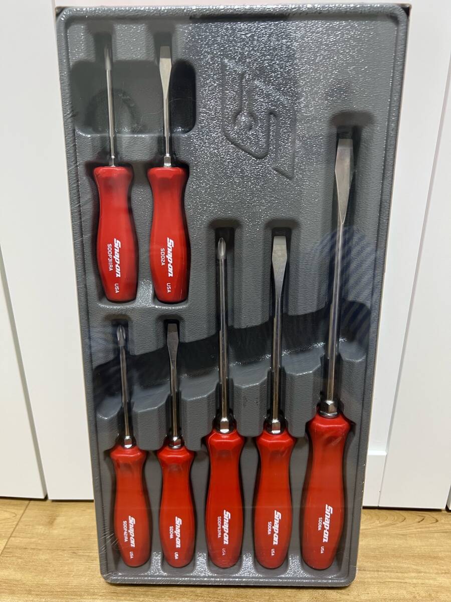 スナップオン Snap-on クラシックグリップドライバーセット SDDX70A新品未開封 （レッド）_画像1
