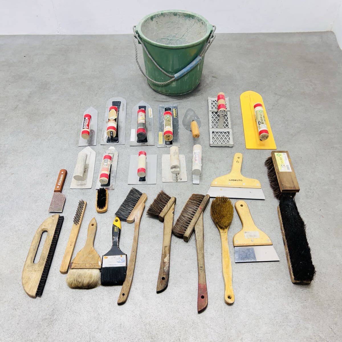 【251024-050】左官鏝 まとめて 鏝 左官コテ 左官こて コテ 左官道具 工具 大工道具 メーカー様々 中古_画像1