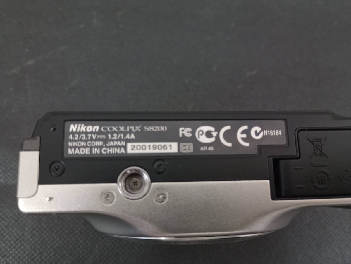 Nikon Nikon COOLPIX Coolpix S8200 цифровая камера цифровая камера рабочее состояние подтверждено с зарядным устройством .