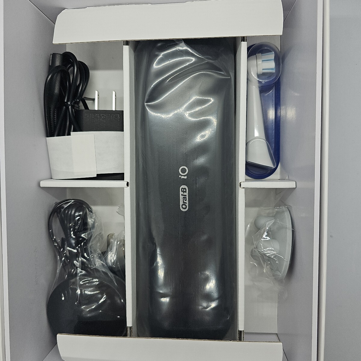 【ブラウン】BRAUN オーラルB iO9 iOM92J22ACBK-W 【新品未使用】【送料】　_画像3