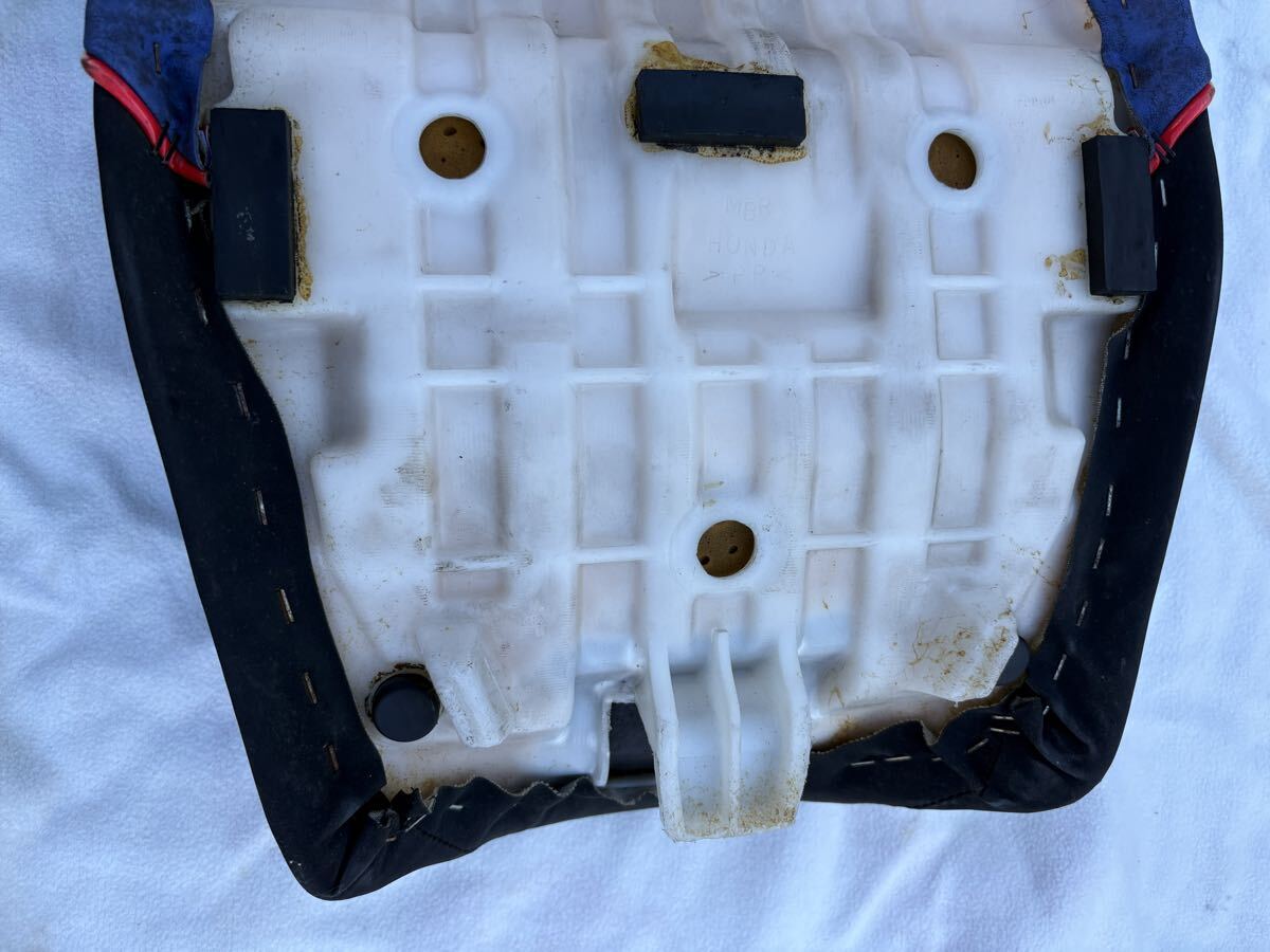  Honda сиденье HONDA cb1300sf sc40 Anne ko вытащенный порвана обивка сиденья . нет CB1300SF SC40 custom сиденье 